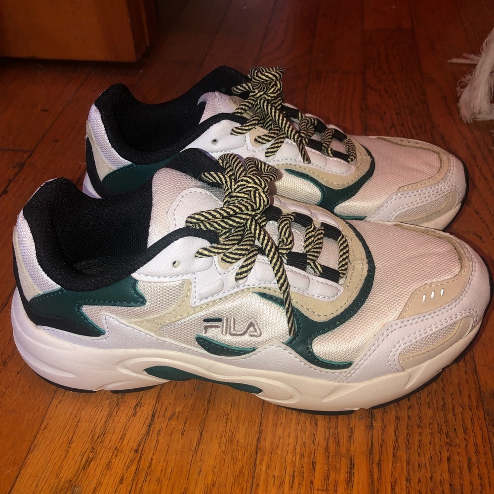 FILA Luminance Sneaker